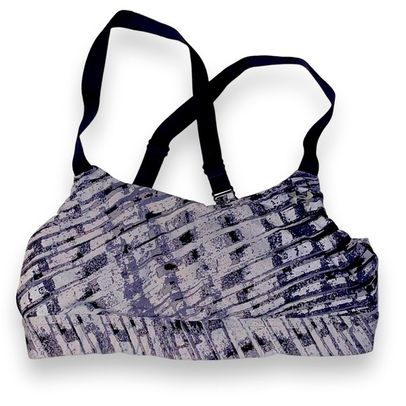 Under Armour Sports Bra Women’s Large Grey and black - Picture 2 of 7